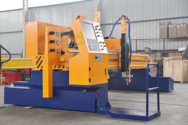 數(shù)控切割機(jī)