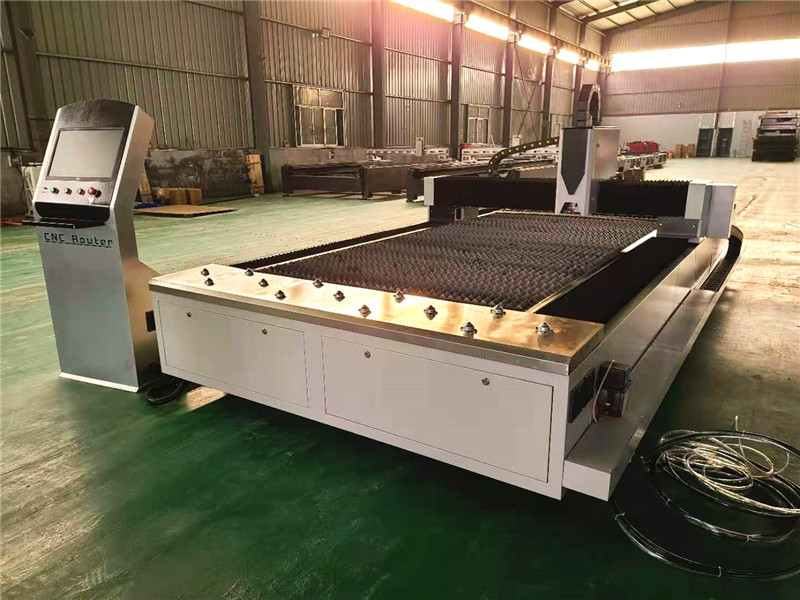 信爾臺式數(shù)控激光切割機006