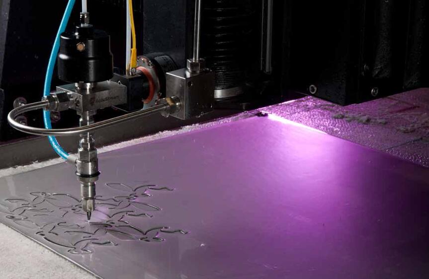 光纖切割機(jī)比起二氧化碳切割機(jī)有哪些優(yōu)勢(shì)？